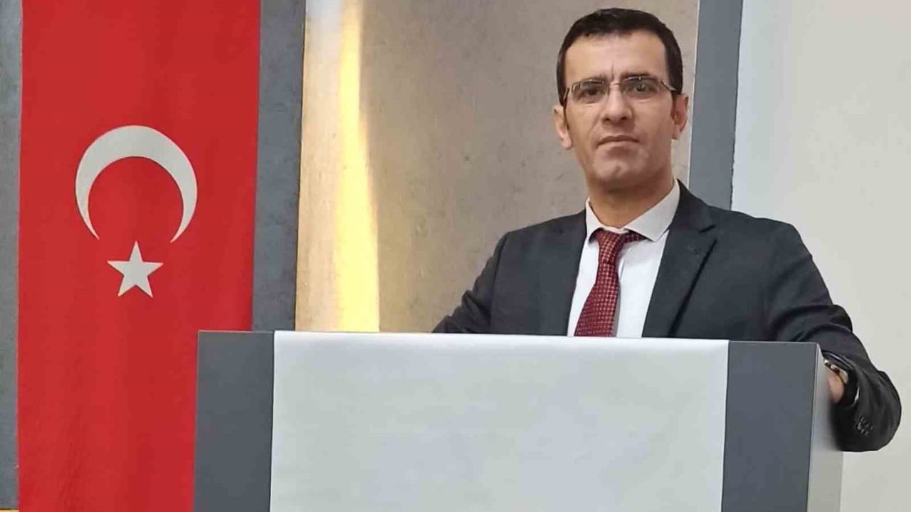 Sarıgöl ilçe milli eğitim müdürü Cezmi Yıldırak görevine veda etti