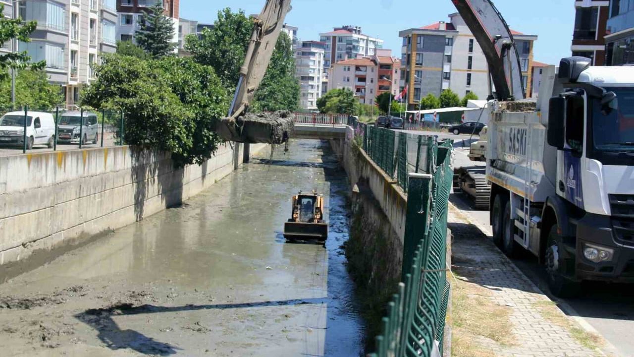SASKİ’den Afanlı Deresi’nde dere yatağı temizliği