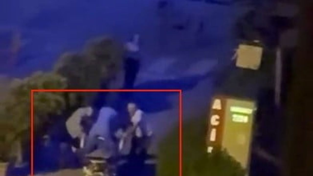 Sedye üzerinde kalp masajıyla hayata dönen adam hastanede yaşamını yitirdi