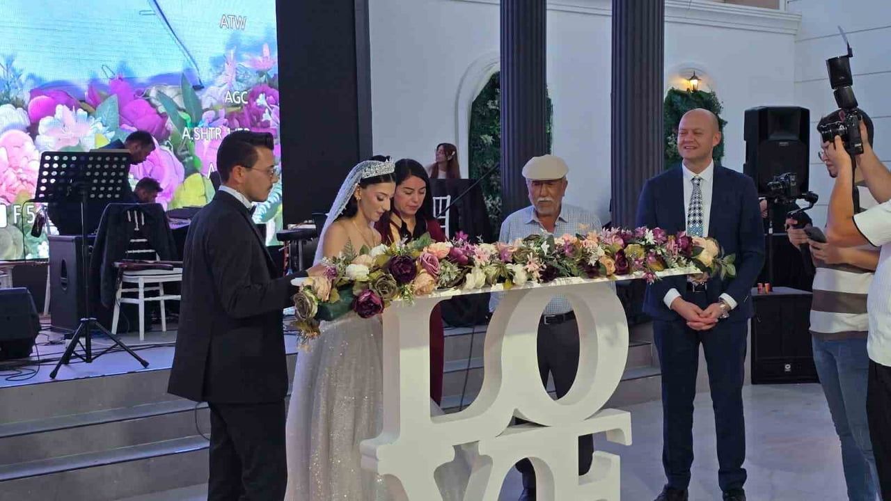 Şehit kızı Ayşegül Oymak evlendi