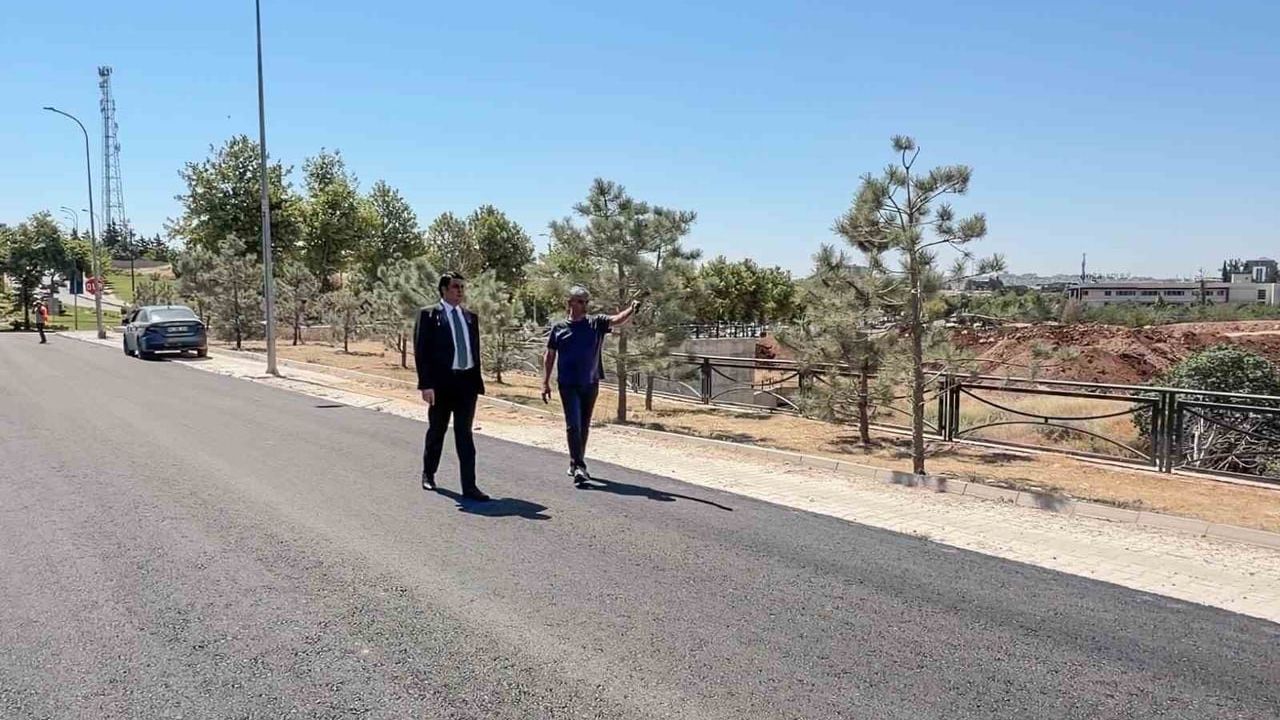 Şehitkamil başkanı Umut Yılmaz 15 Temmuz Mahallesi'ndeki çalışmaları inceledi