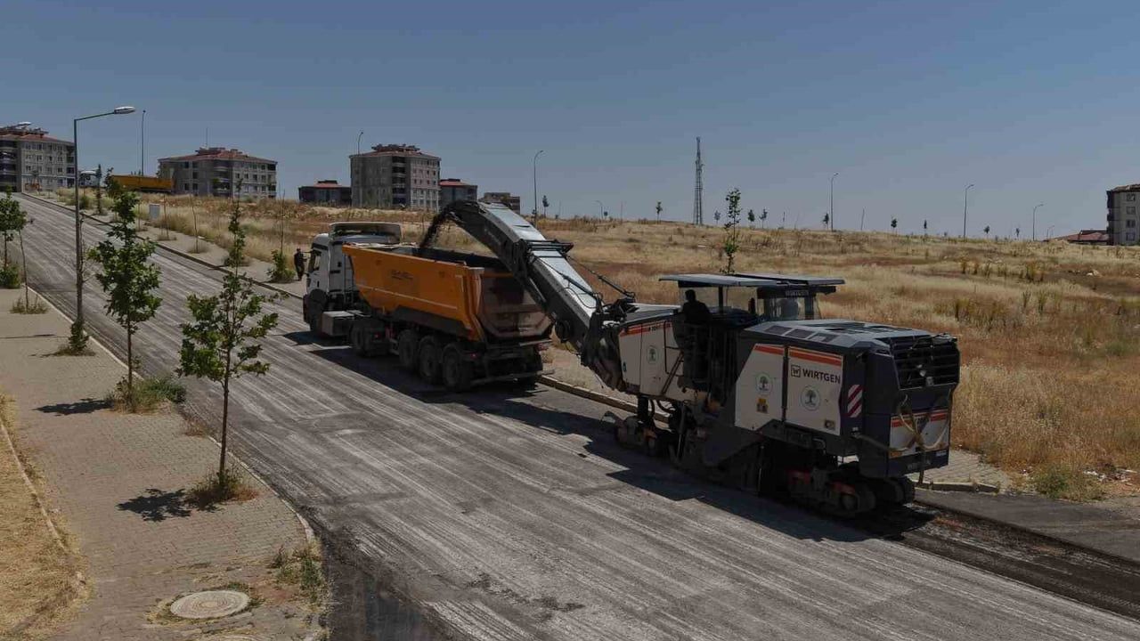 Şehitkamil’de asfalt çalışmaları hız kesmiyor