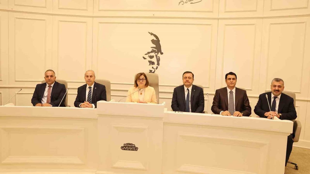Şehitkamil'de ortak akıl: muhtar talepleri yatırım planlarına yansıyor