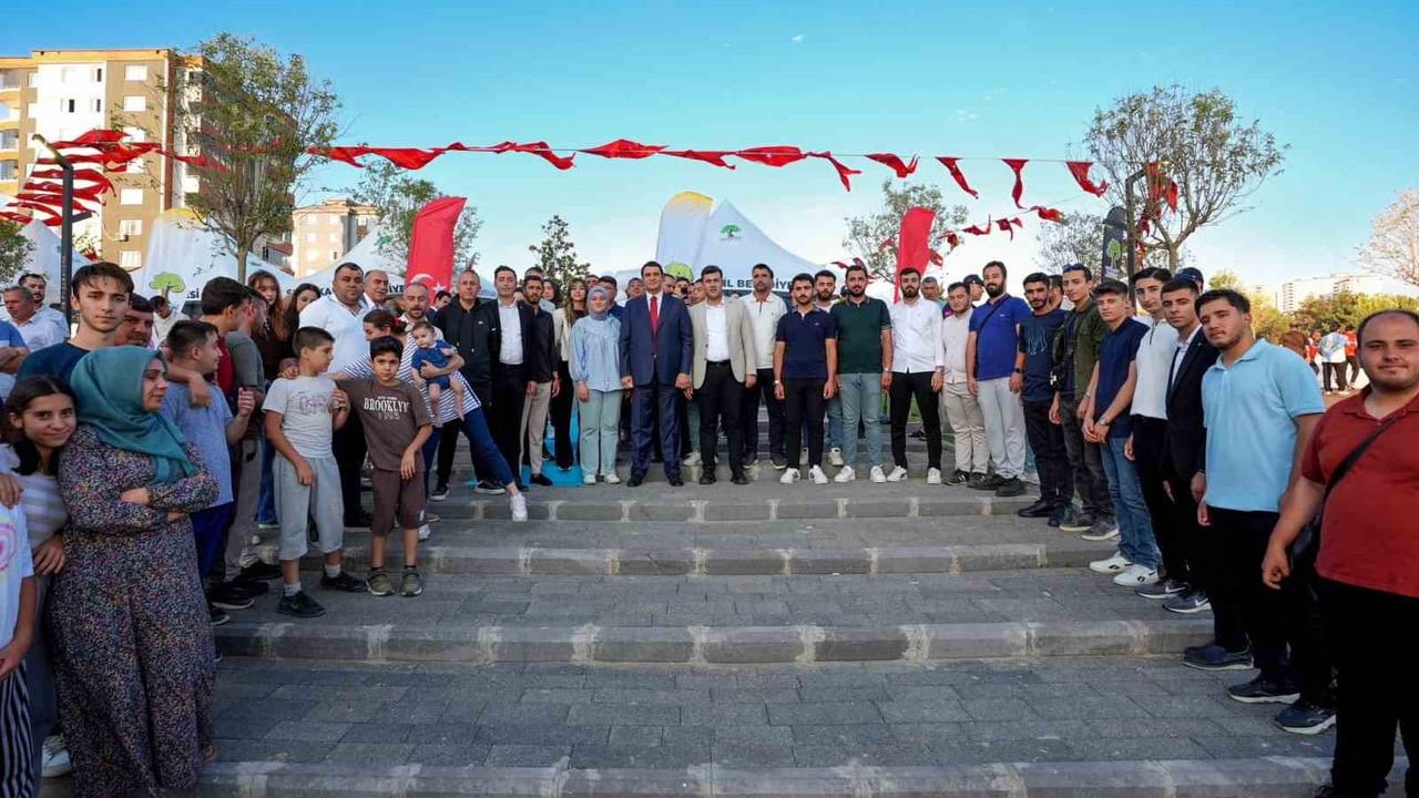 Şehitkamil’de Prof. Dr. Necmettin Erbakan parkı açıldı