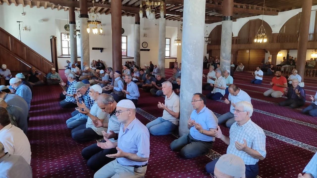Şehitler için Ulu Camii'nde mevlid-i şerif programı gerçekleştirildi
