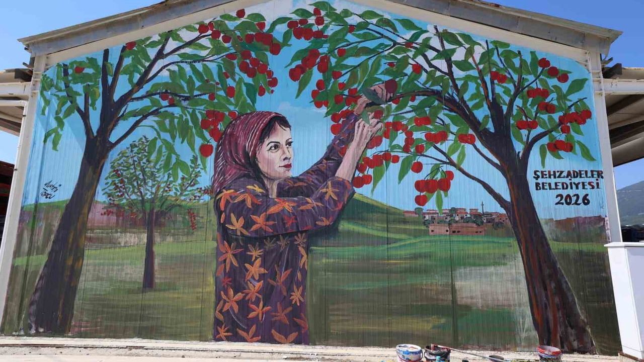 Şehzadeler’de atıl duvarlar ve trafolar sanatla renklendiriliyor