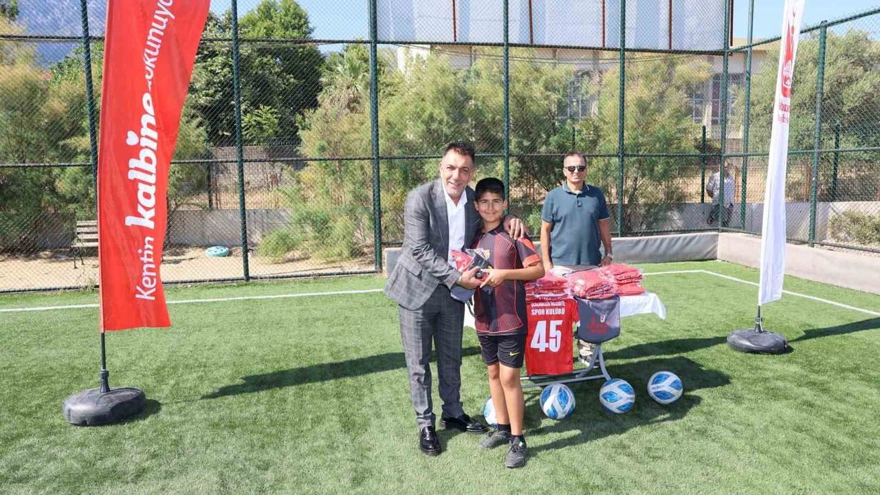 Şehzadeler'de yaz futbol kursları başladı