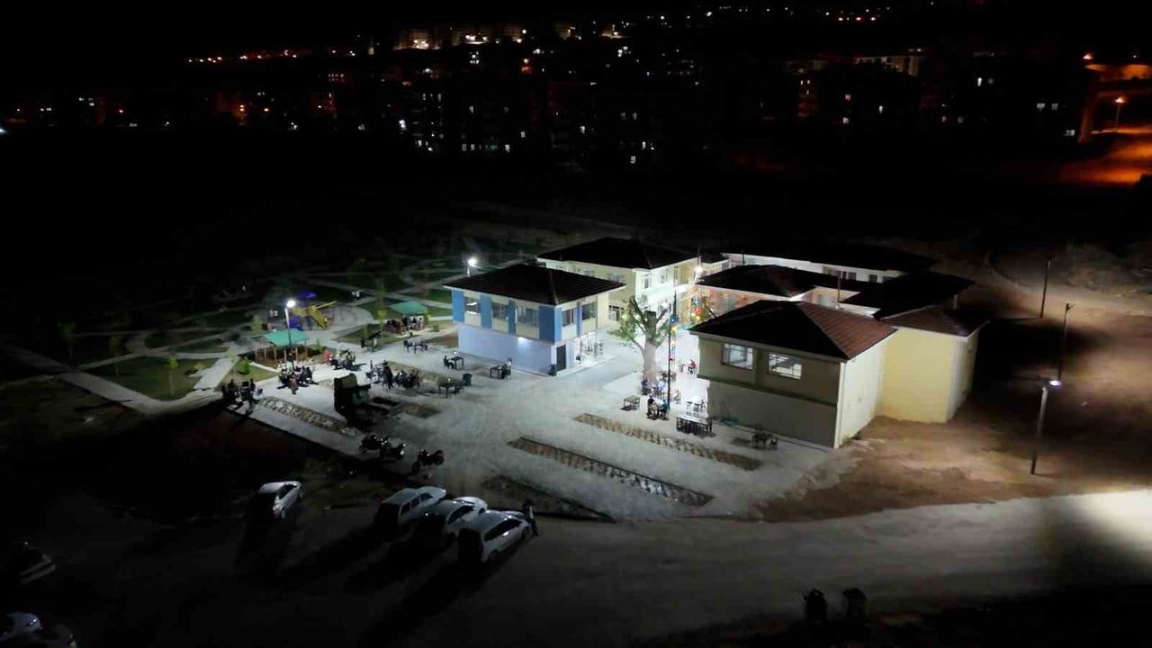 Seksenler sokağı Elazığ'da turizme kazandırıldı