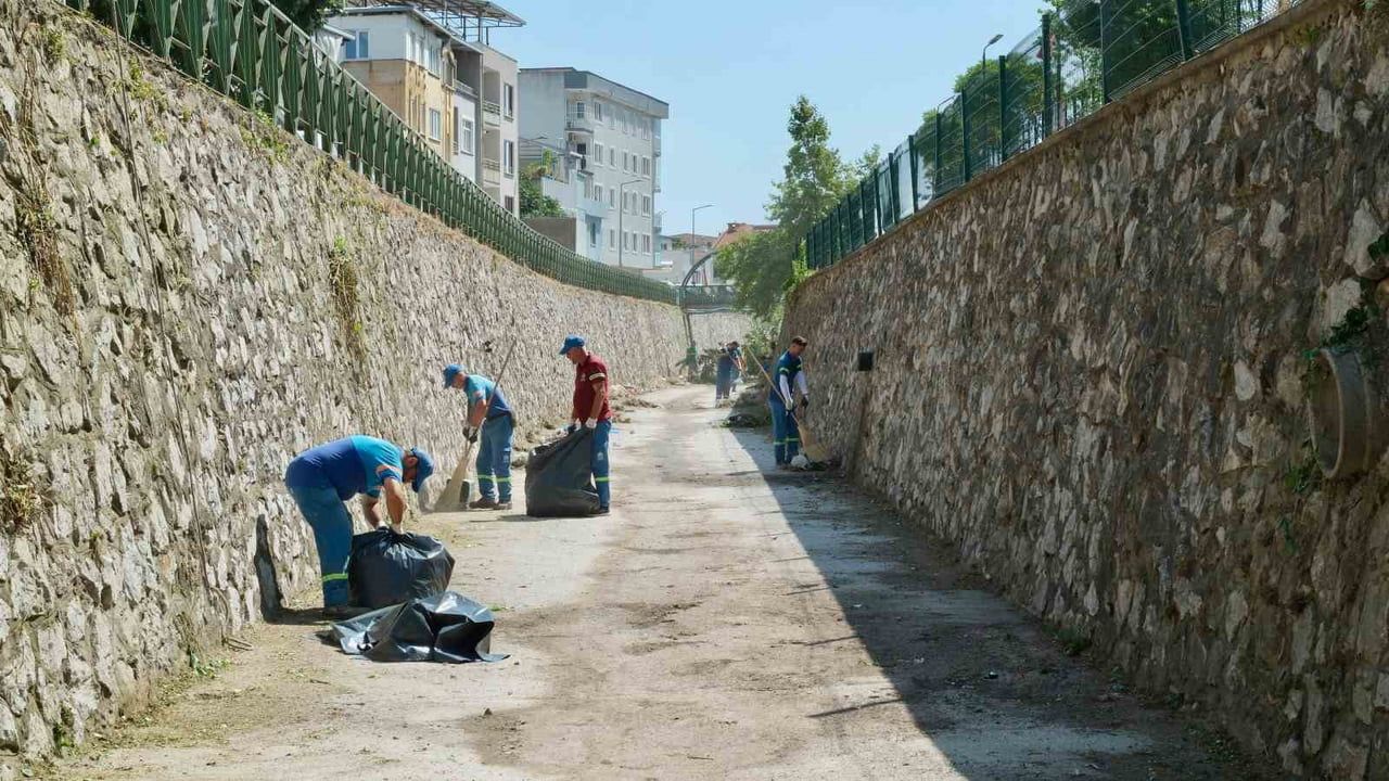 Selçukbey Kanalı’nda kapsamlı temizlik çalışması