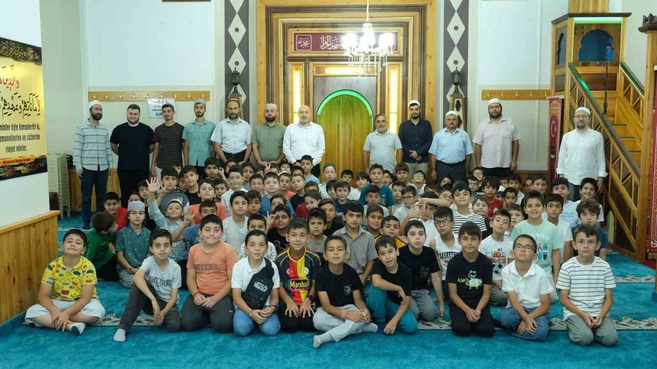 Şemseddin Uçar Camii'nde hafızlığa hazırlık programı yıl boyu sürüyor