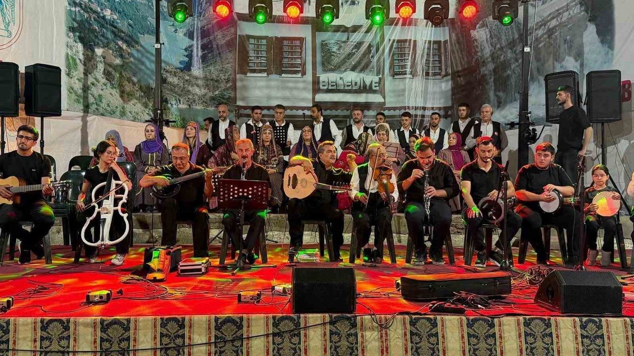Sıladan gurbete Eğin fasılı'nda kültür ve coşku bir araya geldi