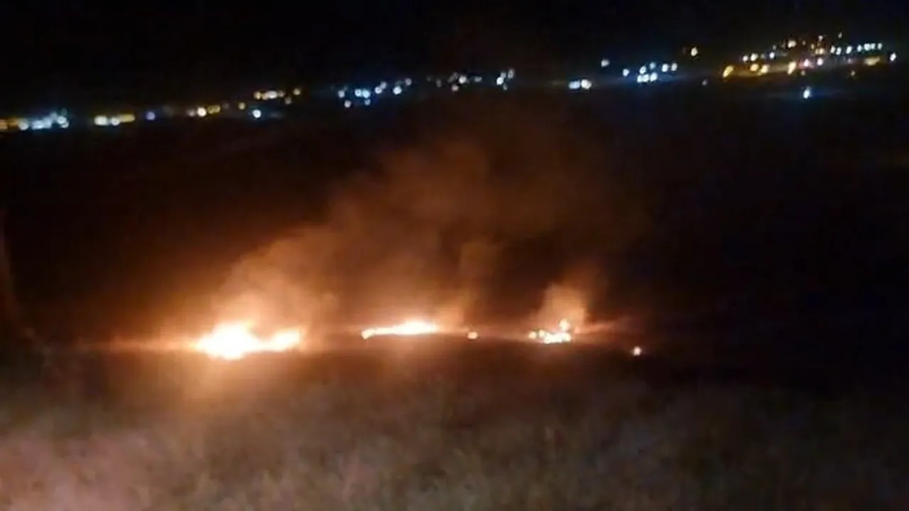 Silvan'da anız yangını 5 bin dönüme yayıldı, itfaiye kontrol sağladı