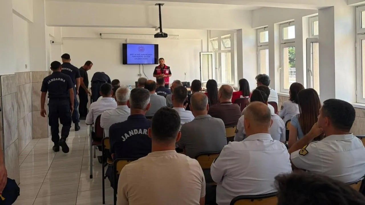 Sinop'ta jandarma için kriz dönemleri farkındalık eğitimi