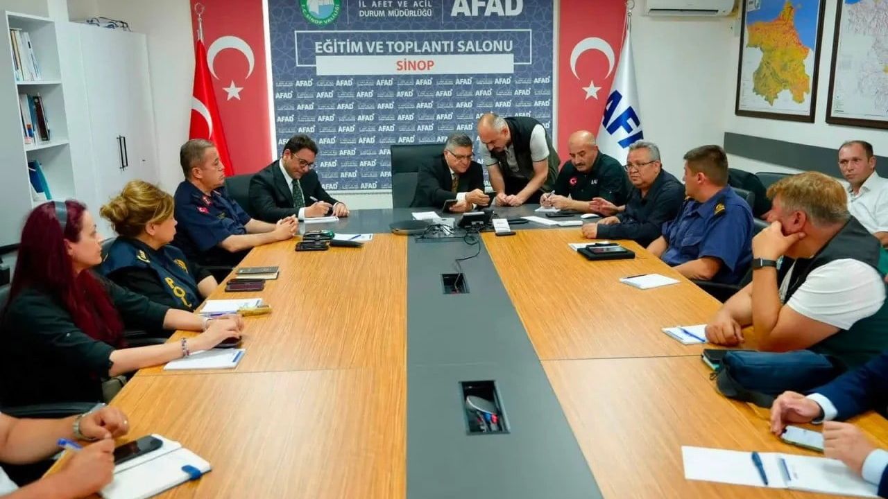 Sinop'ta turuncu uyarı sonrası kurumlar yağışa karşı seferber