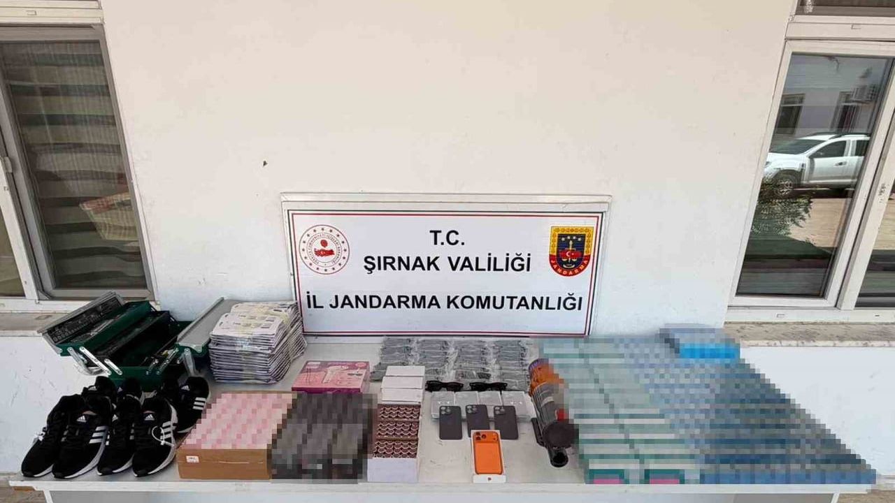 Şırnak’ta kaçakçılık operasyonunda silah, sigara ve milyonluk ürün ele geçirildi