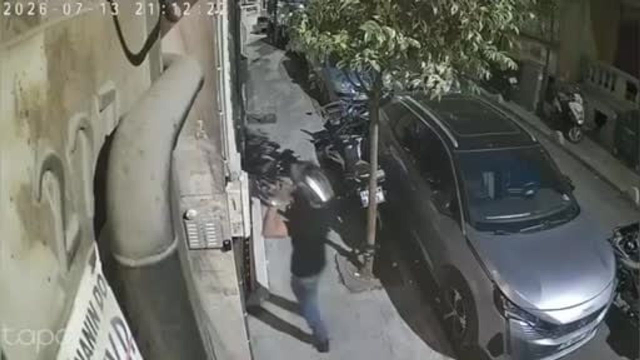 Şişli'de eski eşinin evinin önünde kayınpederine saldırı