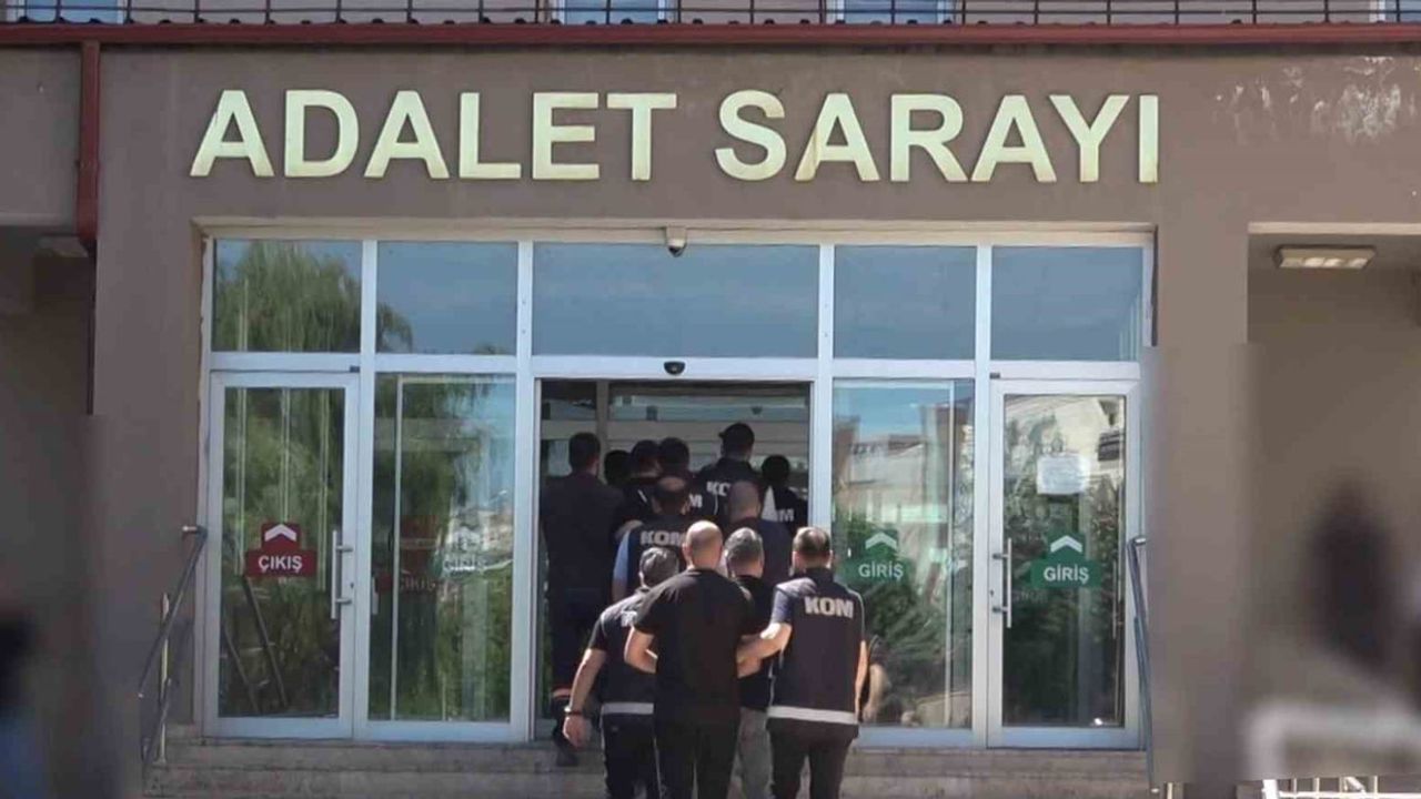 Sivas merkezli 4 ilde tarihi eser kaçakçılığı operasyonu: 18 gözaltı