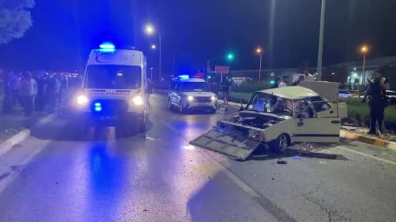 Sivas’ta Fiat Tofaş otomobil takla attı: 1’i ağır 3 yaralı