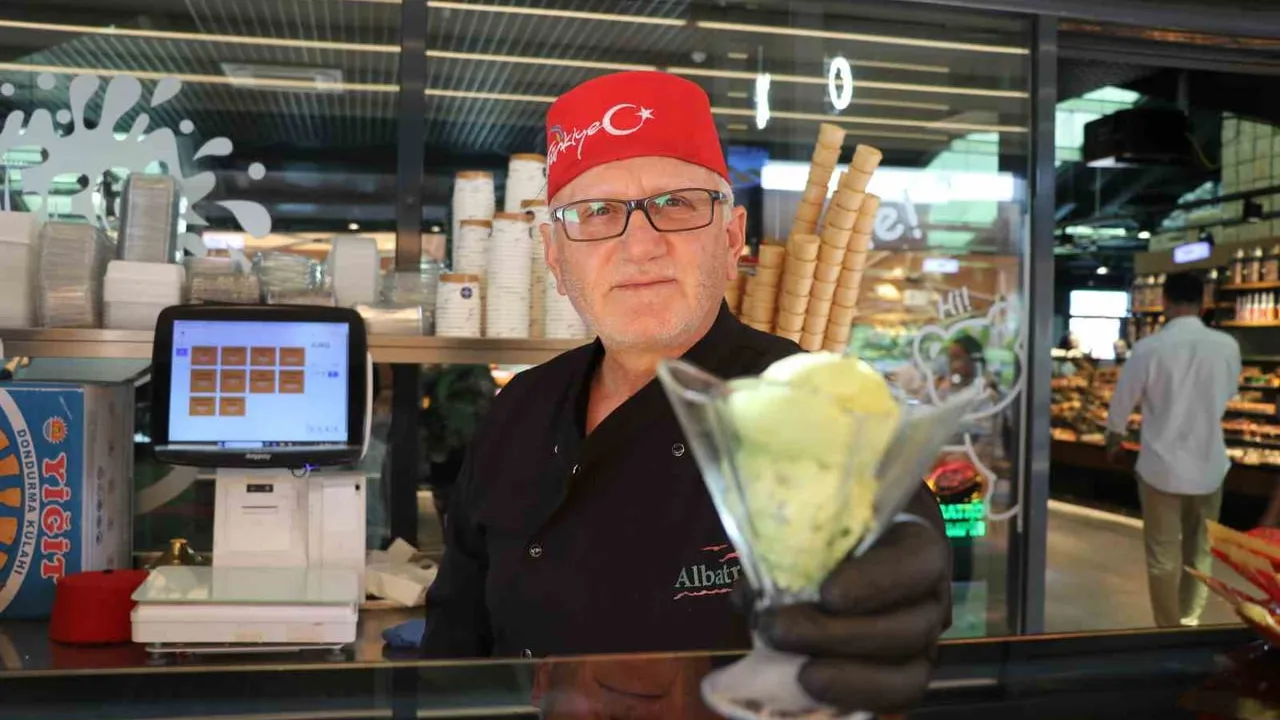 Sivas'ta madımaklı dondurma üretildi