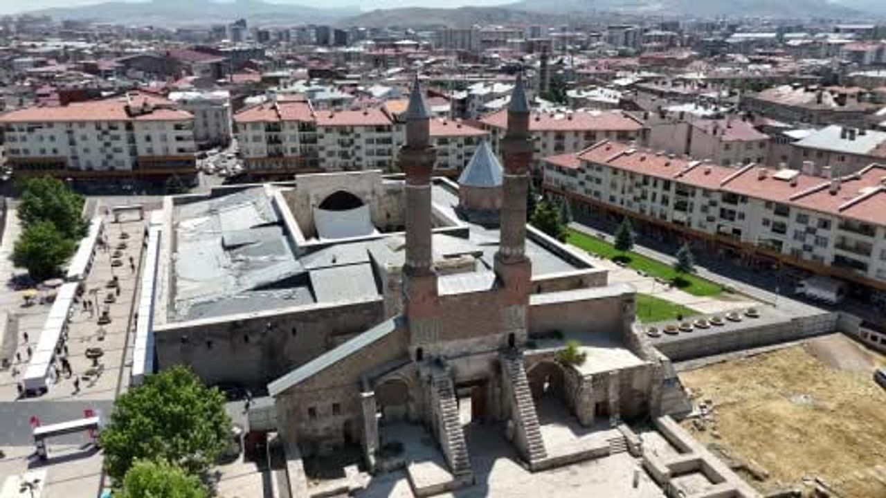 Sivas yaşayan miras şöleni başladı