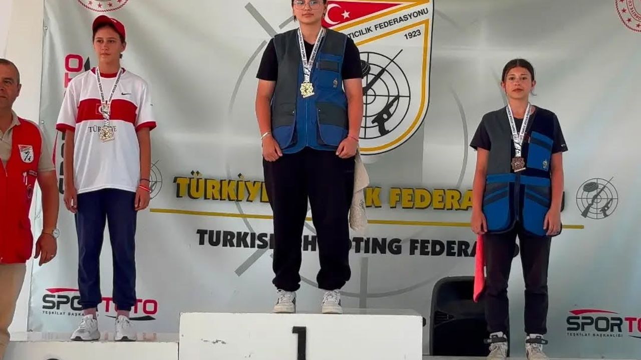 Sivaslı atıcılar Konya'dan 2 madalya ile döndü