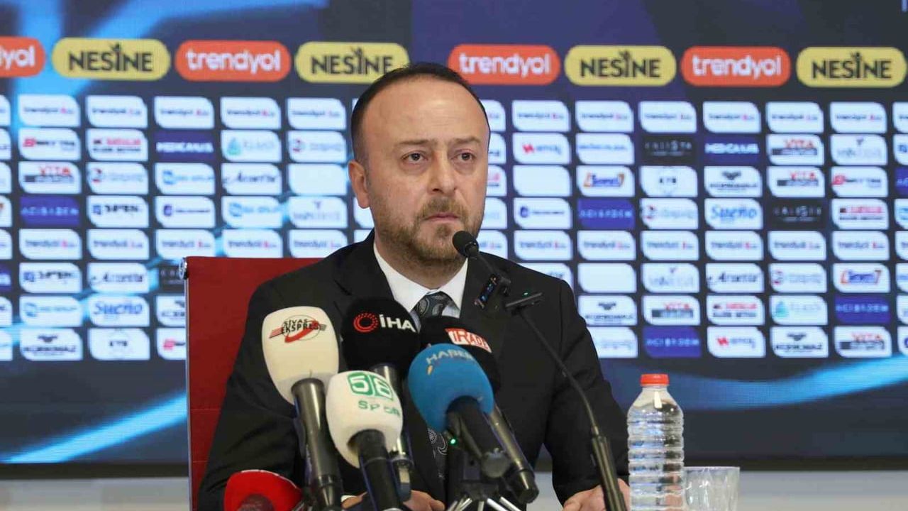Sivasspor'da Burak Özçoban yeniden aday