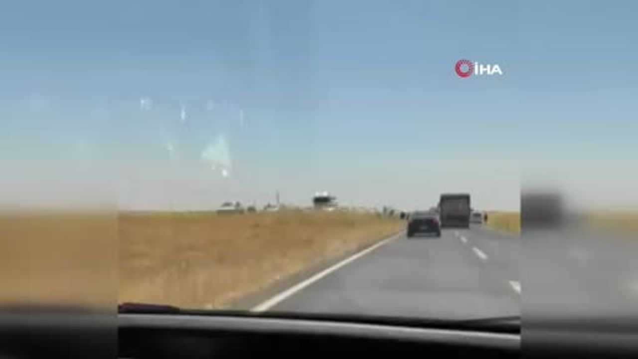 Siverek'te bankete saplanan otomobilde 4 kişi yaralandı
