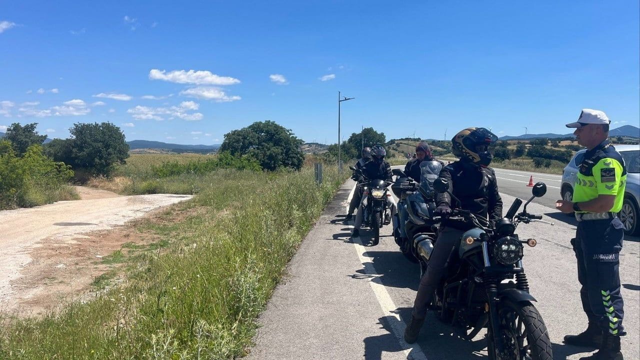 Sokaklarda hız değil güvenlik: Çanakkale'de motosiklet denetimleri artırıldı