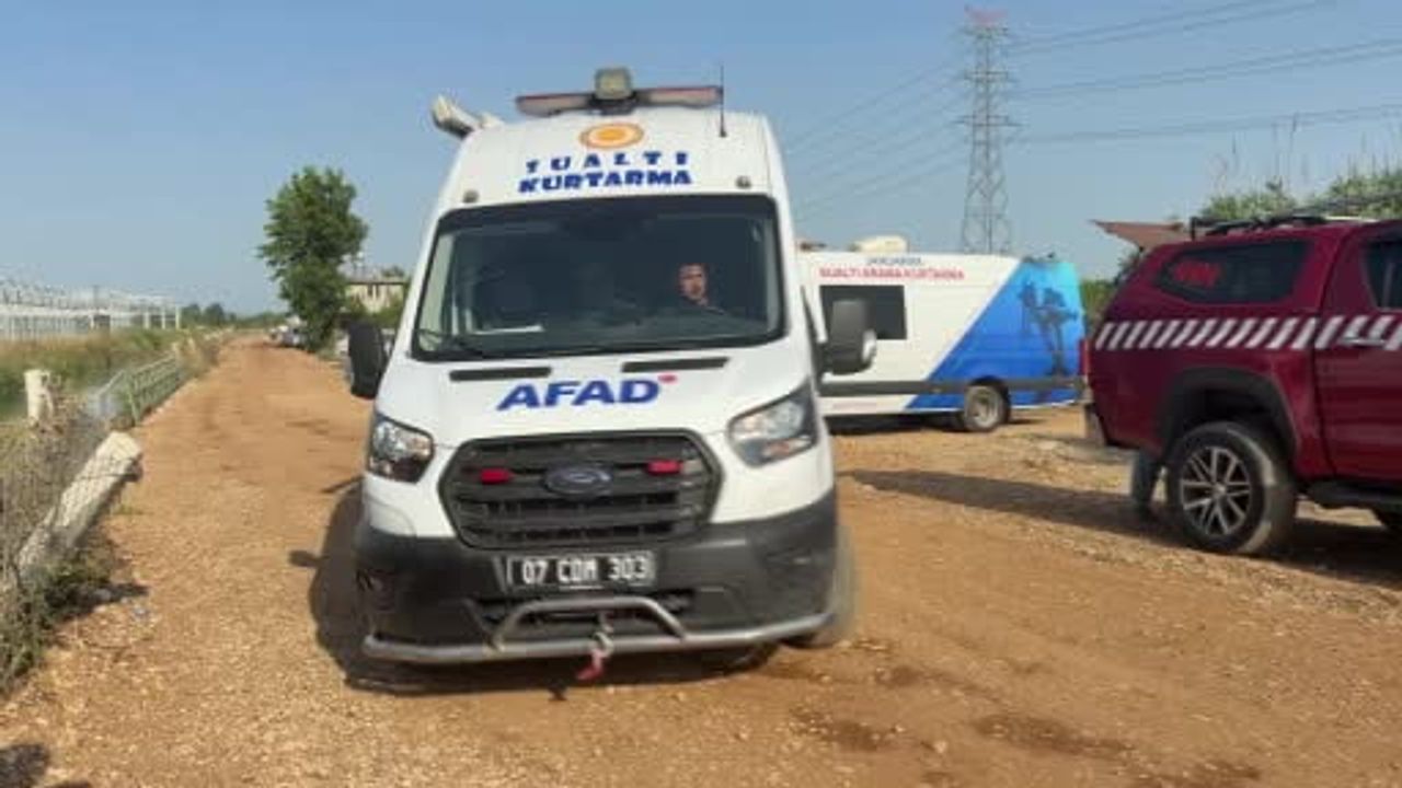 Sulama kanalı kıyısında duran motosiklet için kapsamlı arama başlatıldı