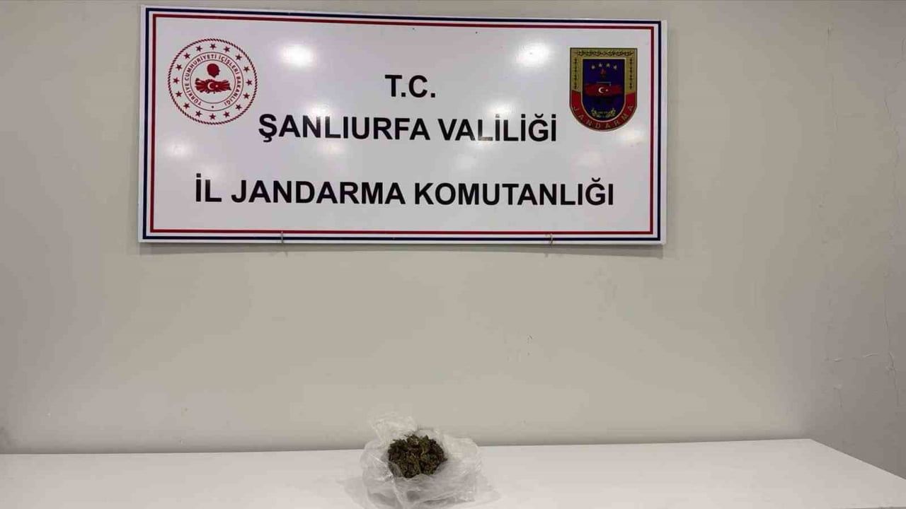 Şüpheli şahsın üzerinden uyuşturucu çıktı