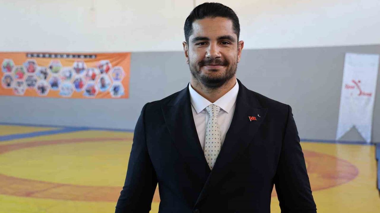 Taha Akgül’den Sivas’taki TOHM’a tam not