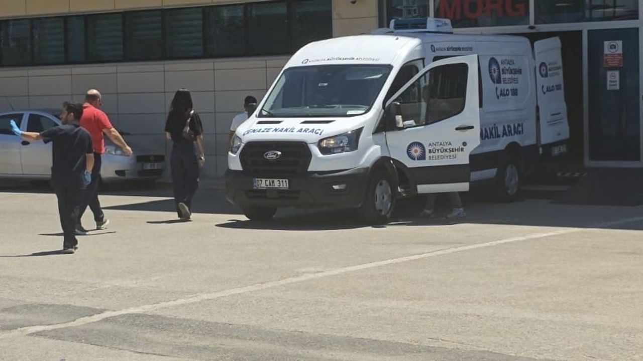Takıntı iddiası evde trajediye yol açtı: 21 yaşındaki kadın hayatını kaybetti