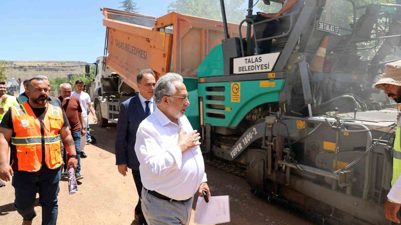 Talas’ta asfalt yılı hız kesmiyor: Sayer Caddesi yeni yüzüyle hizmette