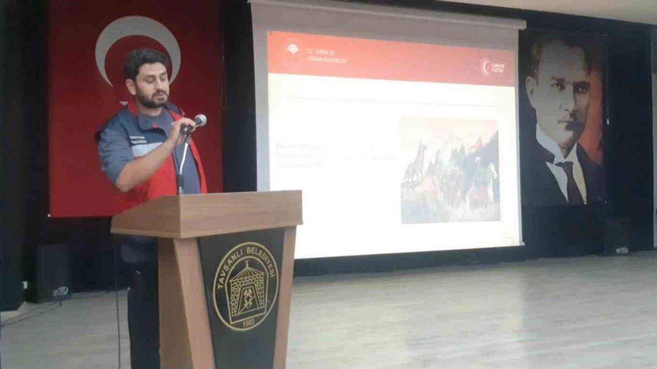 Tavşanlı'da denetimli serbestlik yükümlülerine hayvan sevgisi ve hakları eğitimi