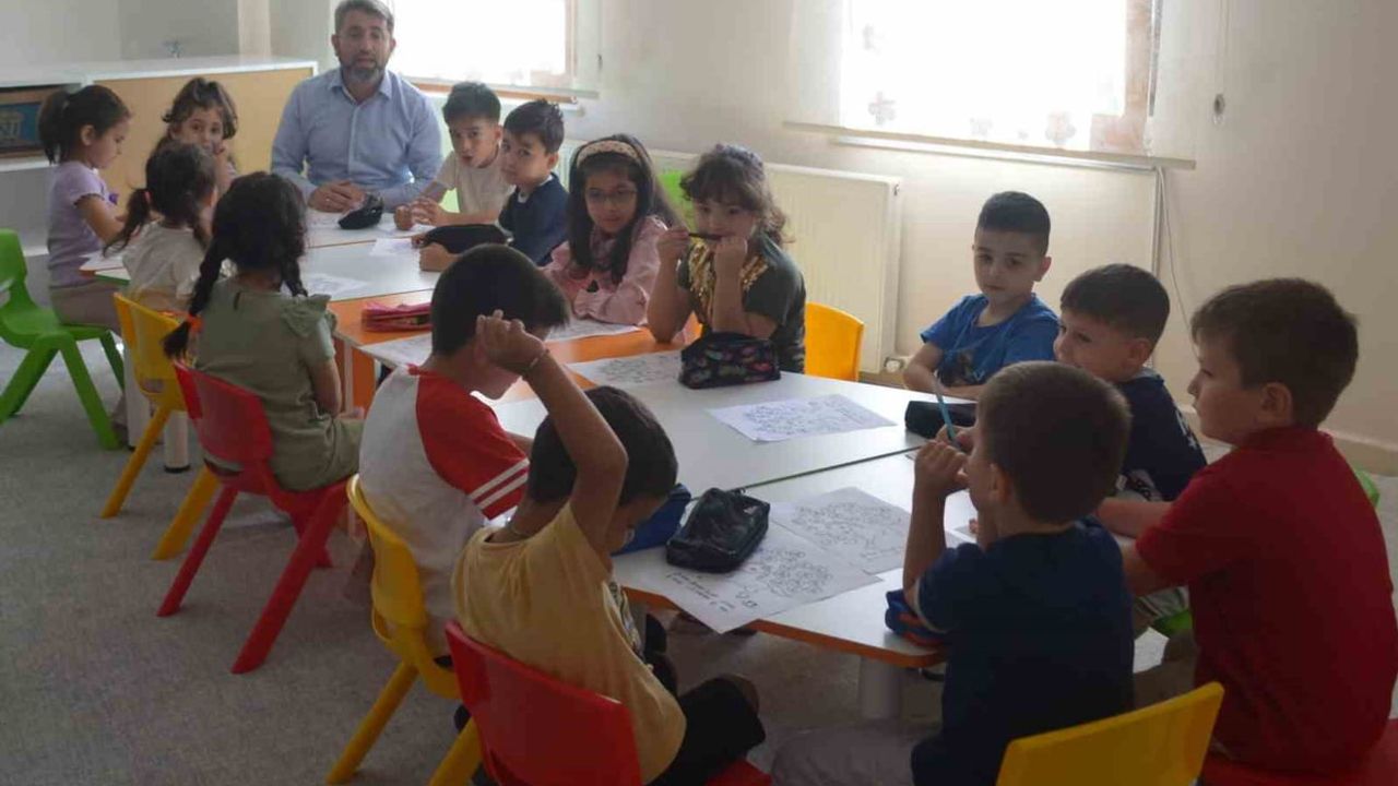 Tavşanlı'da minik sınıflarda büyük görev: 4-6 yaş Kur'an kursları karakteri şekillendiriyor