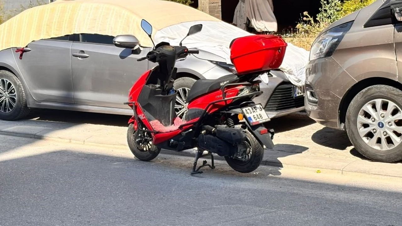Tavşanlı’da motosiklet devrildi: bir yaralı