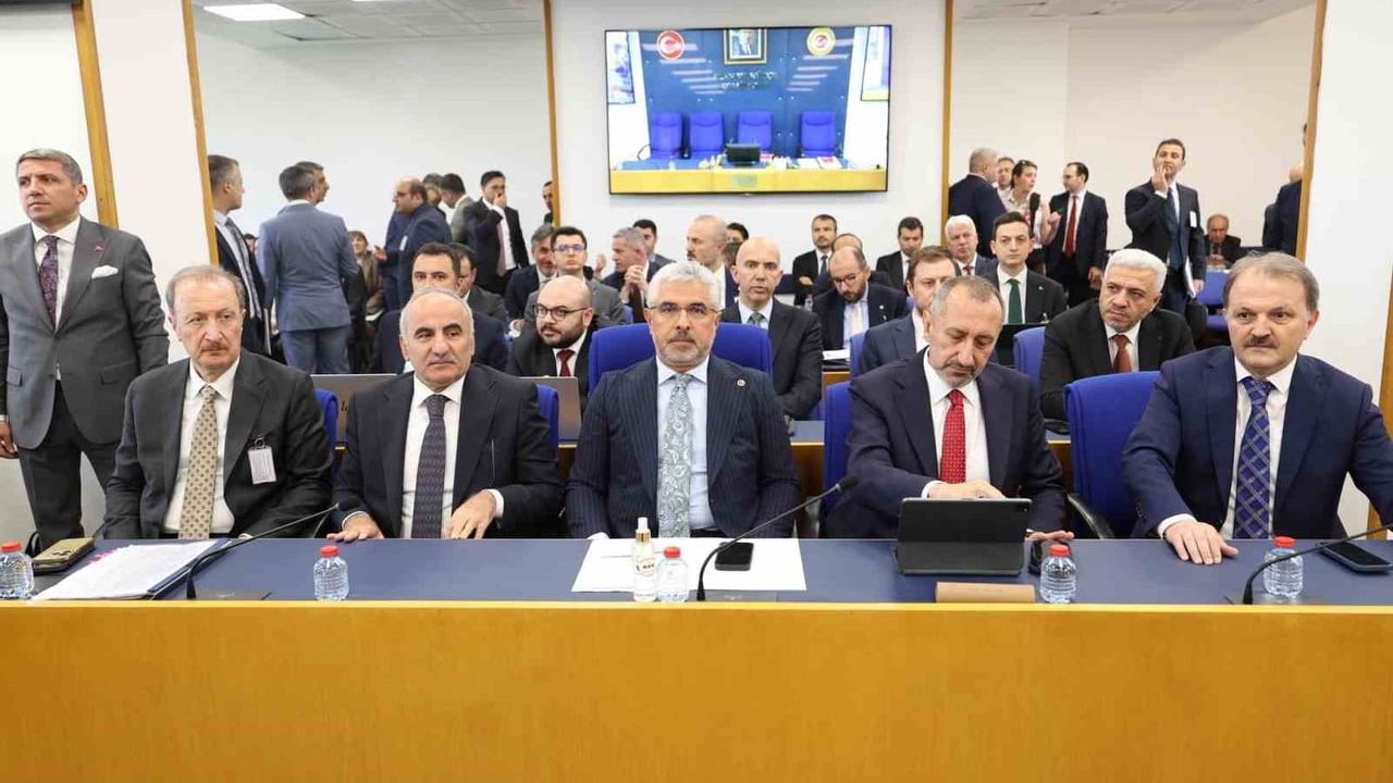 TBMM Plan ve Bütçe Komisyonu'nda emekli aylığı düzenlemesi
