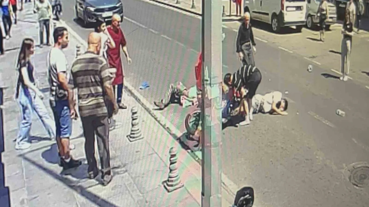 Tekirdağ Çorlu'da çevre kontrolü yapmadan yola çıkan yayaya motosiklet çarptı, 2 yaralı