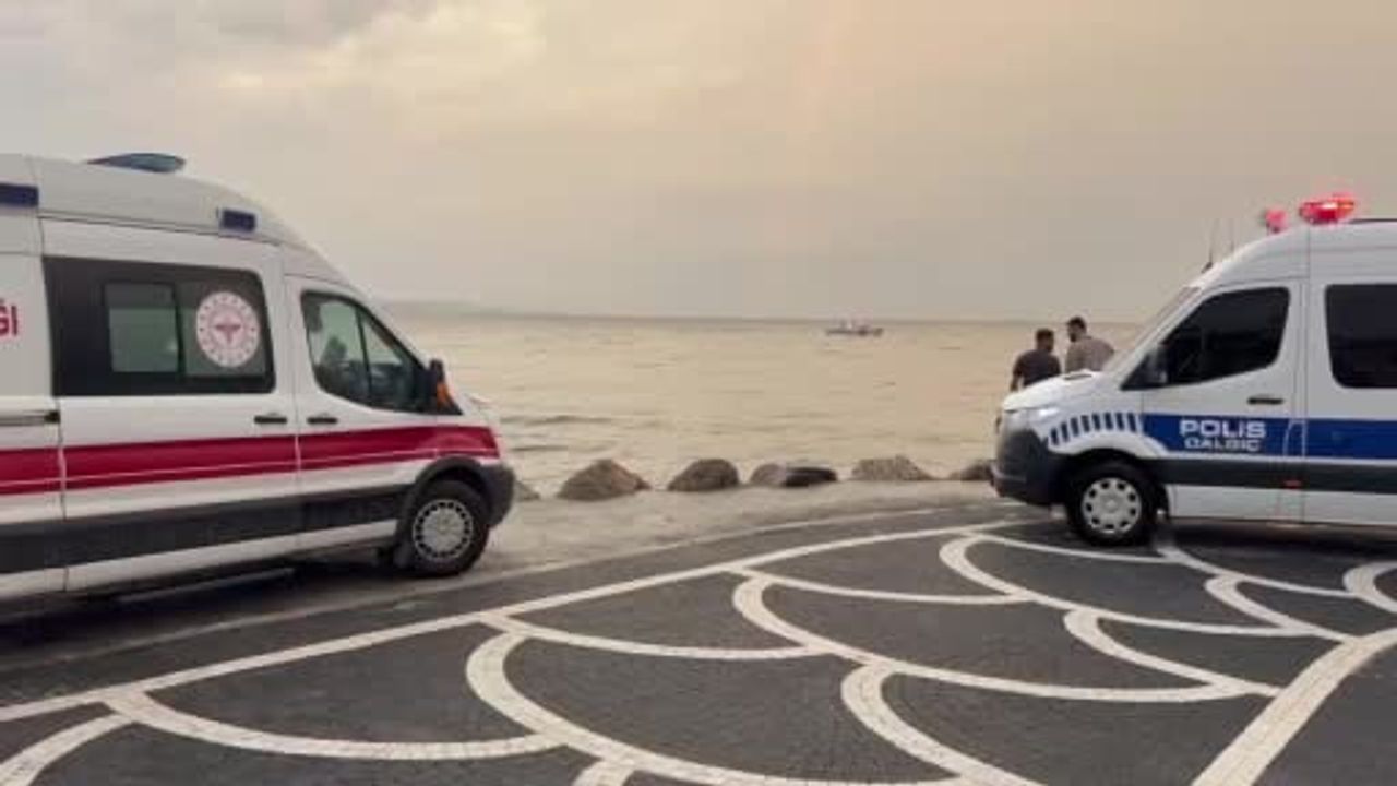 Tekirdağ'da denizde kaybolduğu iddia edilen kişi için arama çalışması sürüyor