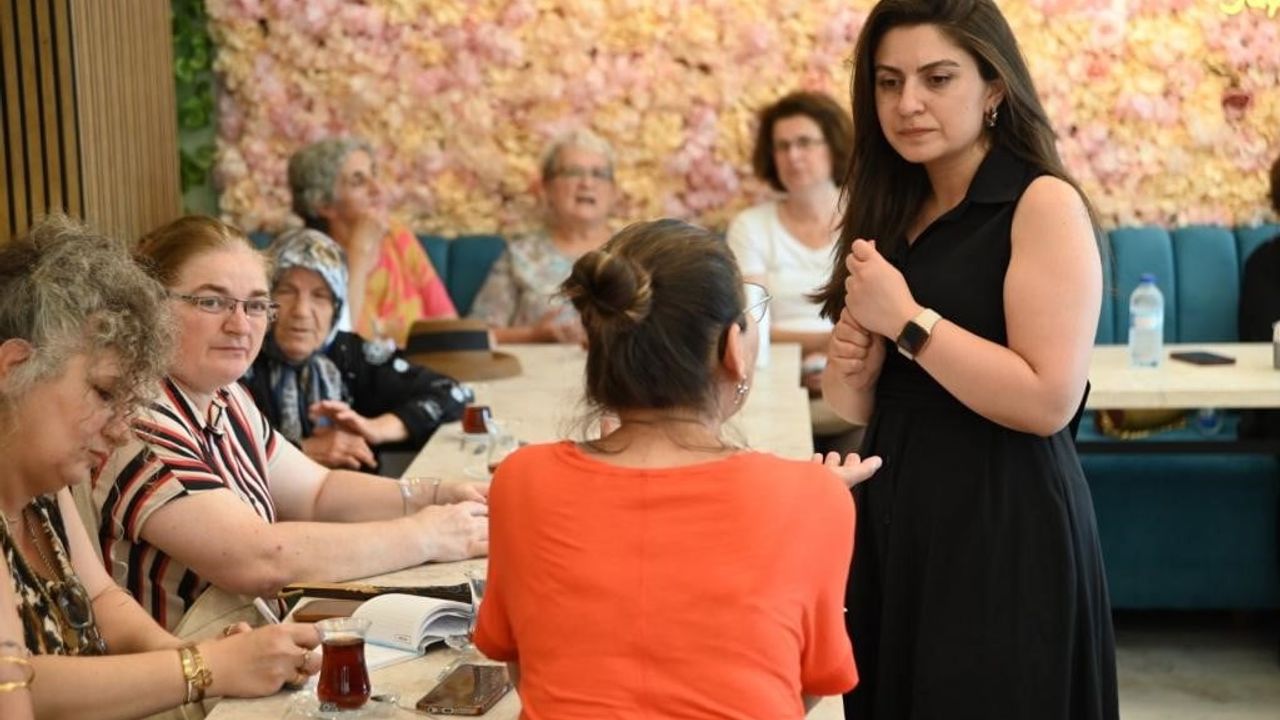 Tekirdağ'da kadın mahalle meclisleri buluşmaları sürüyor