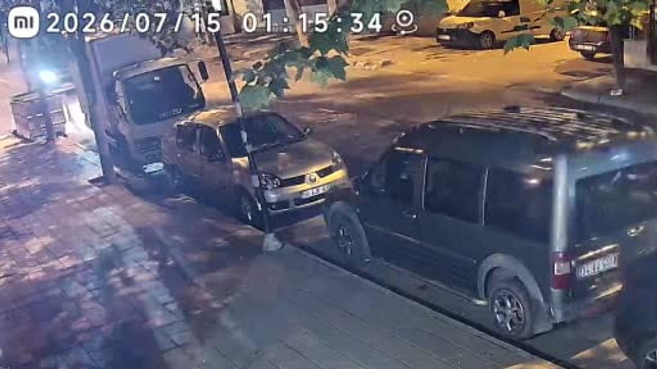 Tekirdağ'da park halindeki kamyonete çarpıp kaçan sürücü kamerada