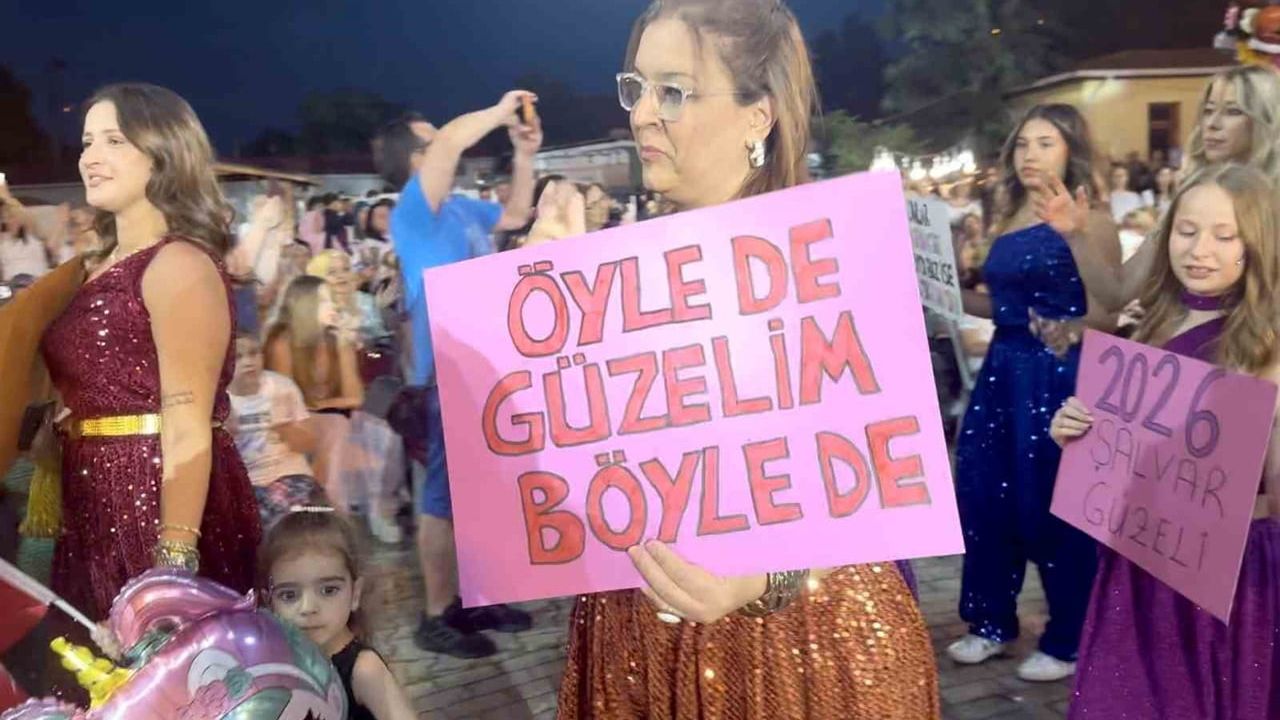 Tekirdağ'da şalvar gecesi renkli görüntülere sahne oldu