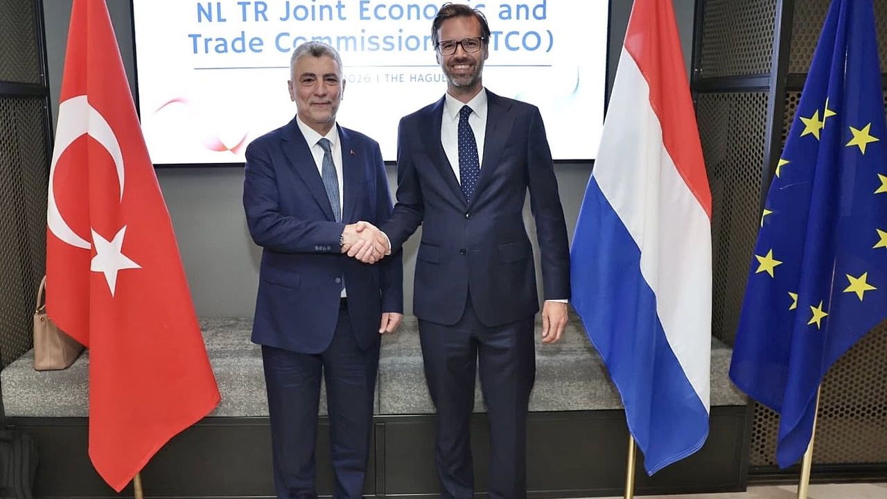 Ticaret bakanı Ömer Bolat, Hollanda'da Sjoerd Sjoerdsma ile görüştü