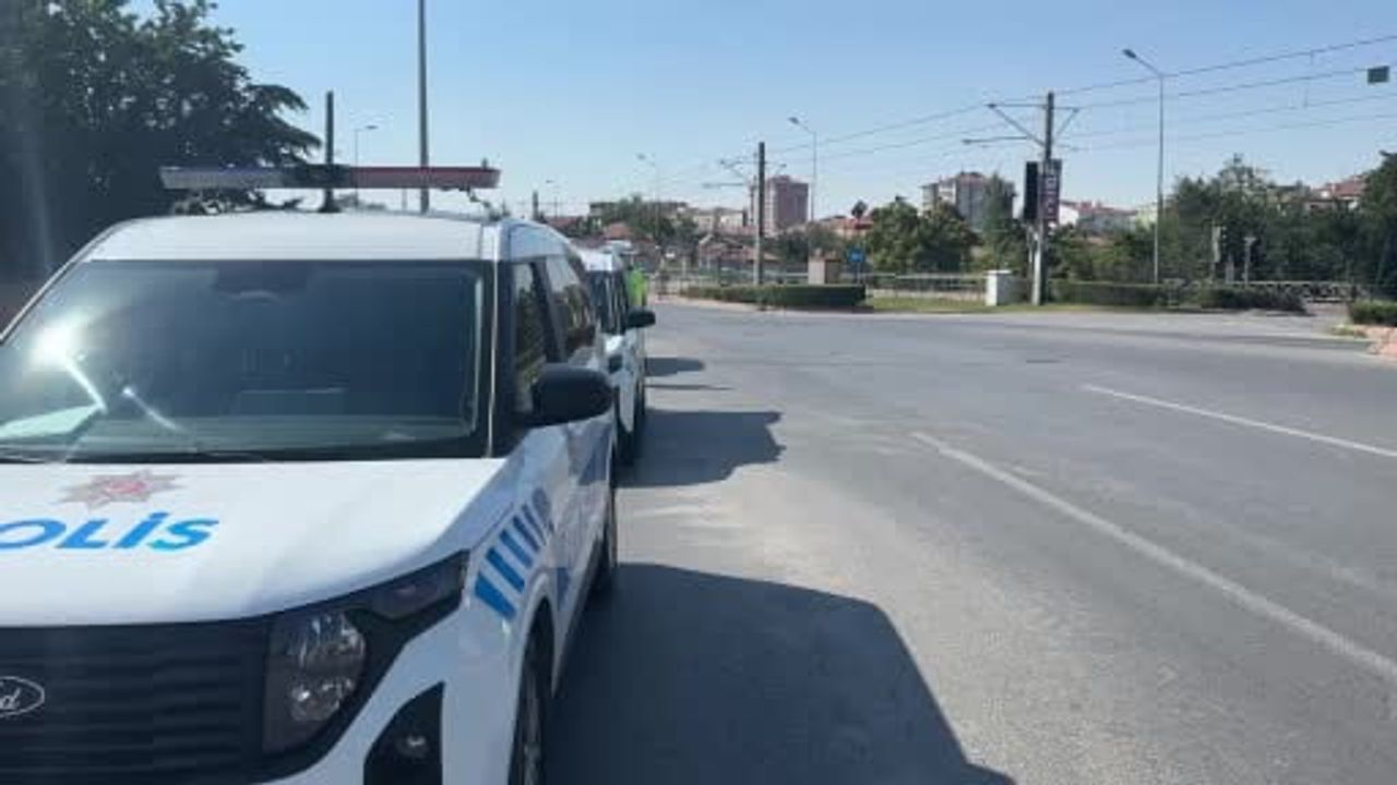 Ticari aracın çarptığı elektrikli bisiklet sürücüsü ağır yaralandı