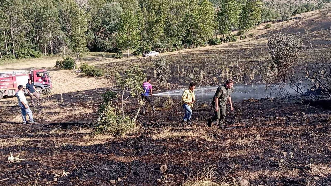 Tokat’ta örtü yangını: 15 dönüm ekili arazi zarar gördü