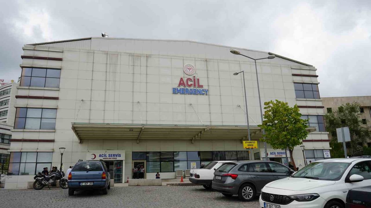 Toplu rahatsızlanma şüphesi: Araç cezaevinden 118 hükümlü hastaneye sevk edildi
