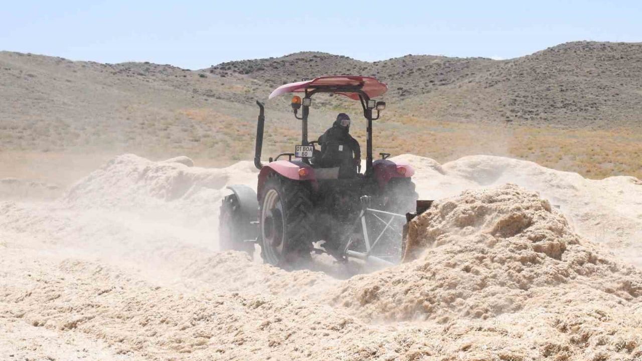 Toz ve paket: yıllık saman rotasının ağır mesaisi