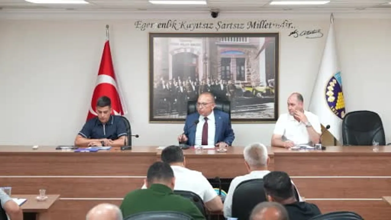 Turgutlu'da altyapı için siyasi risk almaya devam edeceğiz