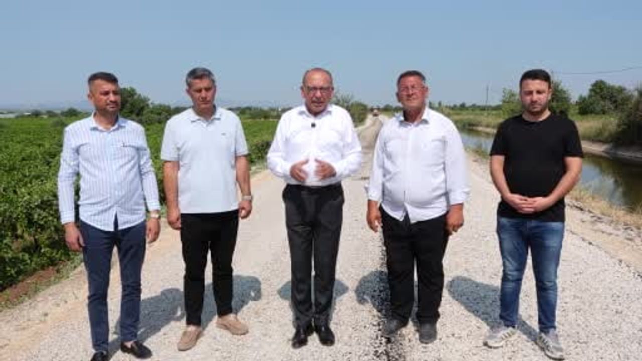 Turgutlu'da yollar yenileniyor: üreticilere hasatta konforlu ulaşım sözü