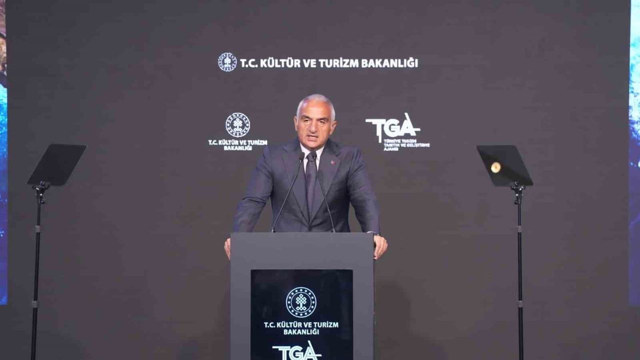 Turizmin ilk yarısı: kişi başı harcama ve kalış süresi gelirleri 25,7 milyar dolara taşıdı
